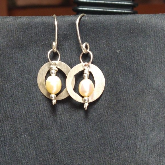 CCLHMHLLC Siversmith Jewellery Designs - Picture 2 of 4